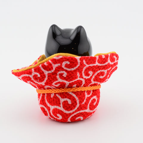 Yakushigama Begging Shiba Inu in Fortune Pouch